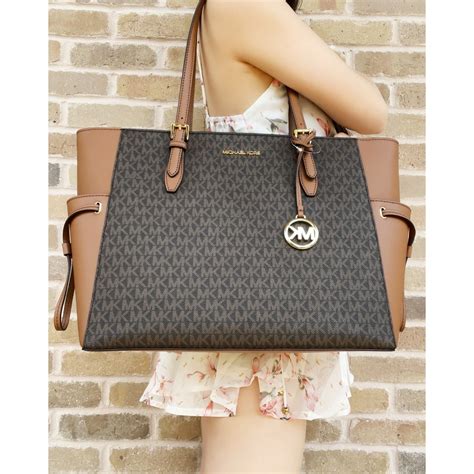 Michael Kors Tote 